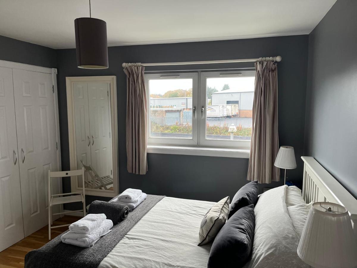 Flat Three, 212 Eaglesham Road, East Kilbride, Glasgow Esterno foto